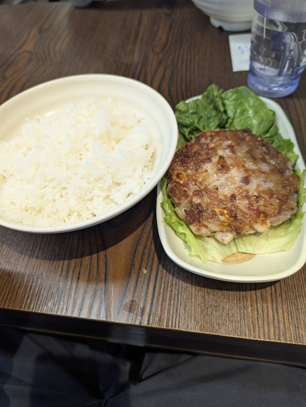 北部都會區美食推介︰肥佬生煎肉餅專門店（圖片來源︰FB@食在元朗）