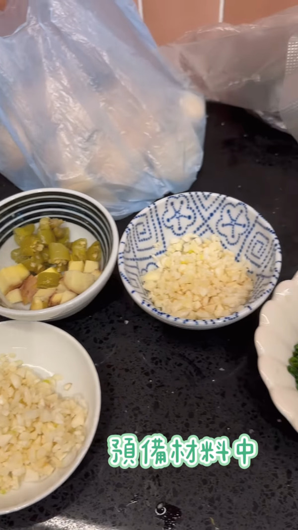 前TVB新聞之花結婚後新居入伙曝光！主播轉行人妻KOL形象大不同