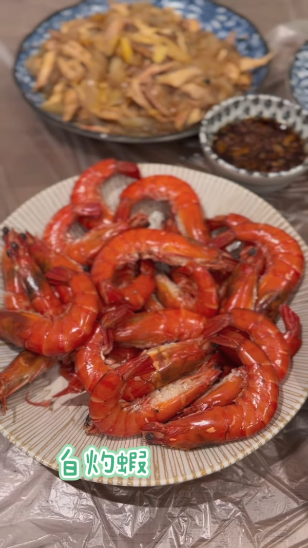 前TVB新聞之花結婚後新居入伙曝光！主播轉行人妻KOL形象大不同