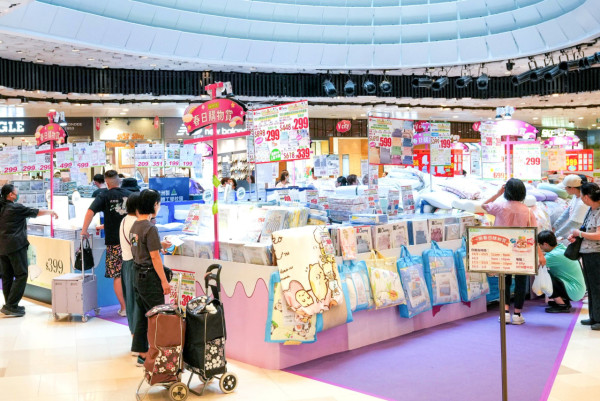 北部都會區購物商場推介︰V city（圖片來源︰FB@vcityhk）