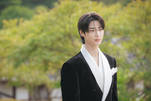 21世紀大君夫人線上看｜IU邊佑錫新劇4.10正式Disney+上線劇情3大看點！附集數更新時間