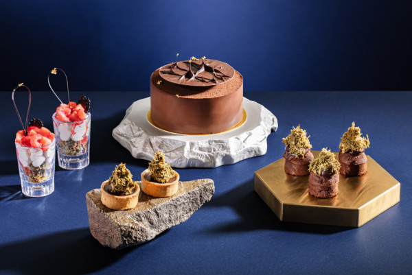 沙田帝逸酒店自助餐買一送一！十大頂級海鮮 3.5小時任食生蠔/蟹腳/凍龍蝦/卜卜蜆/煎鴨肝/大虎蝦/杜拜朱古力！