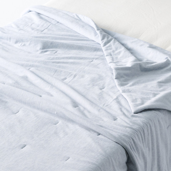 無印良品MUJI week開鑼！消費送限量匙扣！行李箱勁減$500 零食/美妝$10起！必買涼感T恤+涼感被+防水掛肩袋