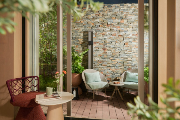 九龍東帝苑酒店全新天際花園小築登場 特色團體套房/寵物友善住宿/落日山海景觀