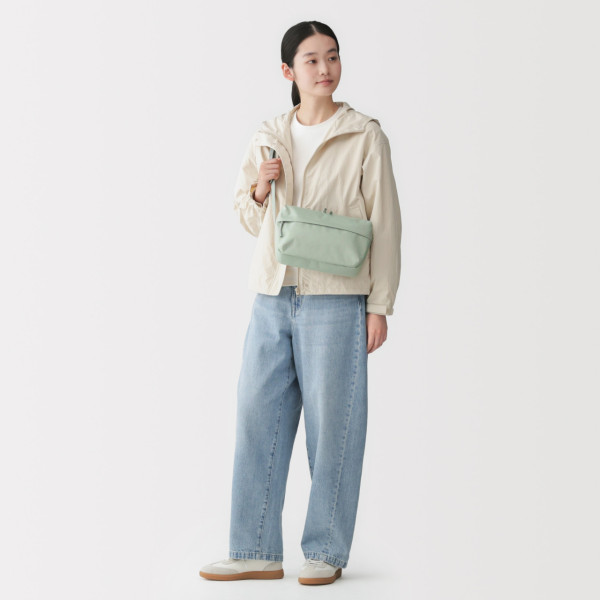 無印良品MUJI week開鑼！消費送限量匙扣！行李箱勁減$500 零食/美妝$10起！必買涼感T恤+涼感被+防水掛肩袋