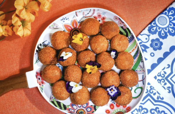 香港逸東酒店自助餐買一送一！3小時任食西班牙美食！生蠔/蟹腳/麵包蟹/蛋黃醬龍蝦尾/烤乳豬/海鮮飯