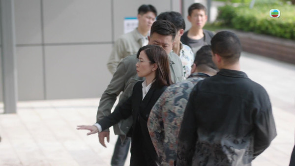 正義女神｜佘詩曼「一嘢怒睥」演技再封神 言官1秒轉換3大層次情緒