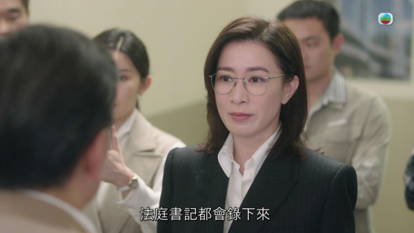 正義女神｜佘詩曼「一嘢怒睥」演技再封神 言官1秒轉換3大層次情緒