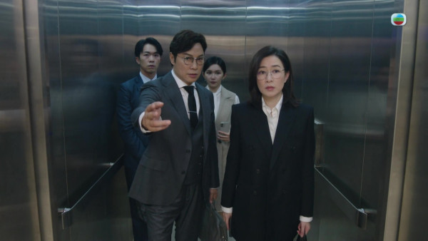 正義女神｜佘詩曼「一嘢怒睥」演技再封神 言官1秒轉換3大層次情緒