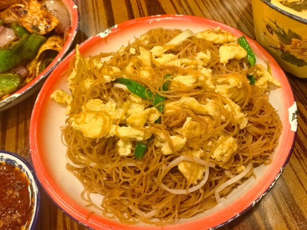 等我餸上門(圖片來源:小紅書@啾啾) 廣州宵夜推介|深夜食堂7大必吃名單!手作糖水、手臂粗瀨尿蝦、24小時湯粉