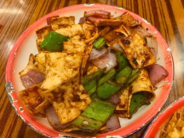 等我餸上門(圖片來源:小紅書@啾啾) 廣州宵夜推介|深夜食堂7大必吃名單!手作糖水、手臂粗瀨尿蝦、24小時湯粉