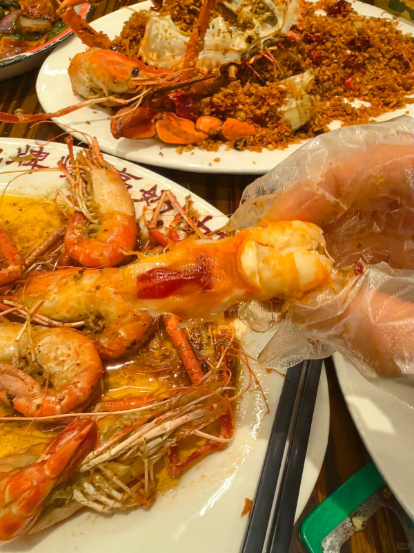 等我餸上門(圖片來源:小紅書@啾啾) 廣州宵夜推介|深夜食堂7大必吃名單!手作糖水、手臂粗瀨尿蝦、24小時湯粉