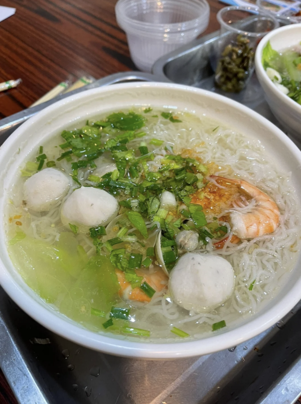 美榮湯粉店(圖片來源:小紅書@大王叫我来巡山) 廣州宵夜推介|深夜食堂7大必吃名單!手作糖水、手臂粗瀨尿蝦、24小時湯粉