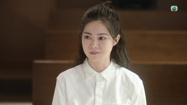 正義女神丨25歲區明妙鬈髮Look演「偏激少年犯」嬲爆鼓起泡腮眼超超反獲讚可愛