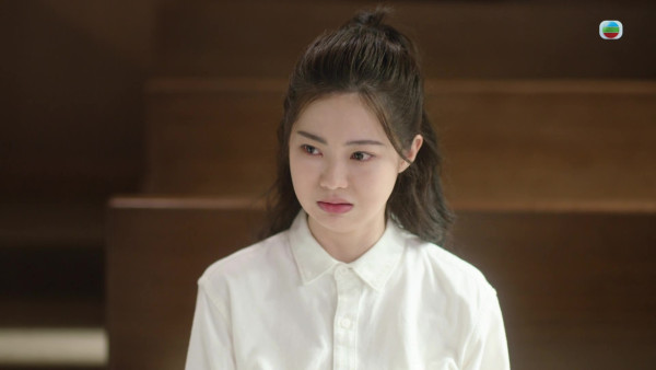 正義女神丨25歲區明妙鬈髮Look演「偏激少年犯」嬲爆鼓起泡腮眼超超反獲讚可愛