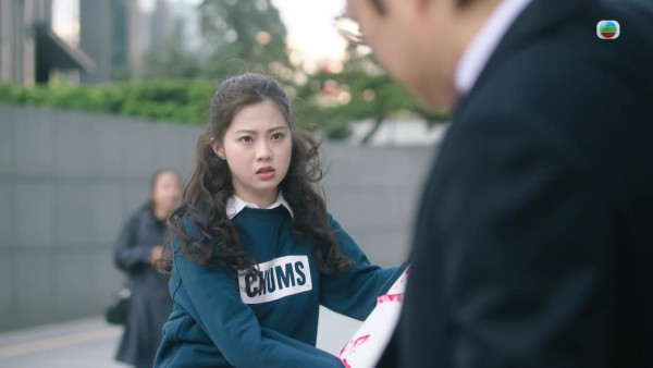 正義女神丨25歲區明妙鬈髮Look演「偏激少年犯」嬲爆鼓起泡腮眼超超反獲讚可愛