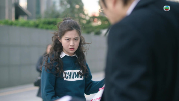 正義女神丨25歲區明妙鬈髮Look演「偏激少年犯」嬲爆鼓起泡腮眼超超反獲讚可愛