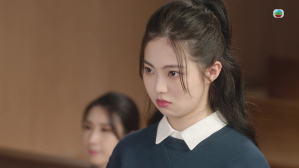 正義女神丨25歲區明妙鬈髮Look演「偏激少年犯」嬲爆鼓起泡腮眼超超反獲讚可愛