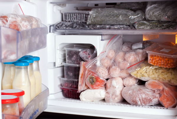 李斯特菌｜35歲孕婦食隔夜菜漏做「這1步」染李斯特菌病慘釀一屍兩命 盤點4大高危食物