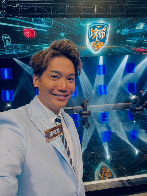 TVB男藝人公然評論女星胸型後急刪帖！失言遭網民狂轟即跪道歉：無意冒犯