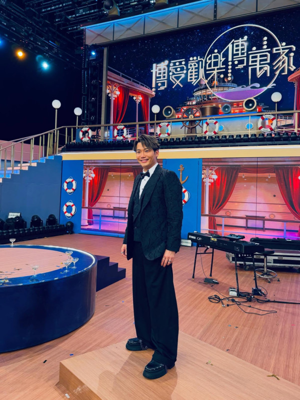 TVB男藝人公然評論女星胸型後急刪帖！失言遭網民狂轟即跪道歉：無意冒犯