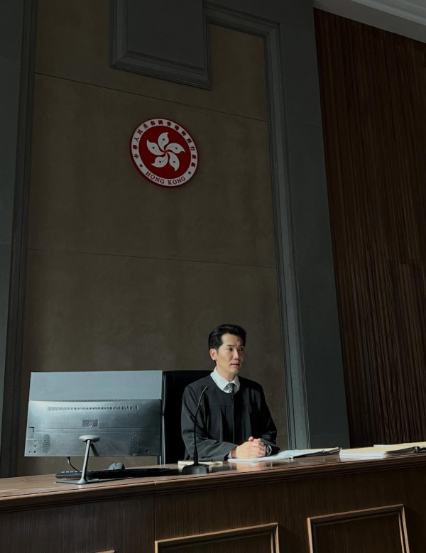 TVB男藝人公然評論女星胸型後急刪帖！失言遭網民狂轟即跪道歉：無意冒犯