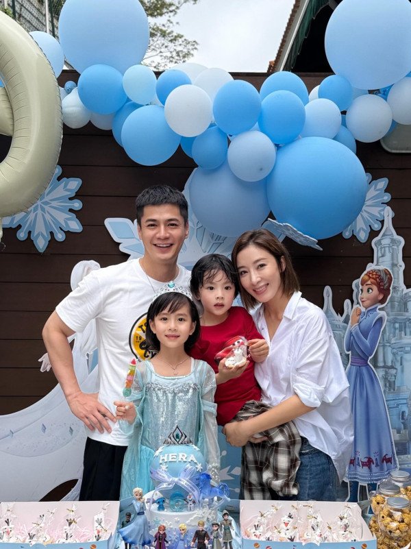 楊茜堯囡囡6歲生日全家福曝光！小珍珠驚人美貌如真人洋娃娃！網民激讚靚到好似AI