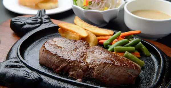 遊日注意！沖繩牛排店爆集體食物中毒 5間熱門分店暫時停業 