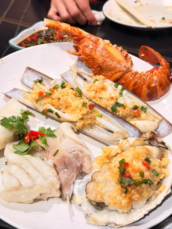 連鎖點心店突發送乳鴿！免費歎滷香燒乳鴿／指定時段入座飲茶即送 (全港5間分店)