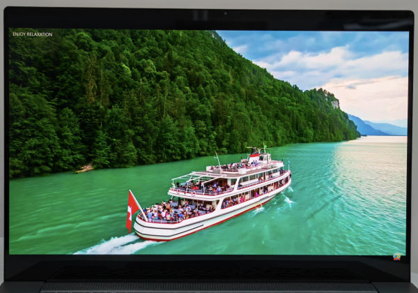 ASUS Zenbook S16 實測｜陶瓷鋁合金靚仔 16 吋大芒＋55 TOPS 算力剪片/AI 都夠玩！MacBook Air 遇最強對手