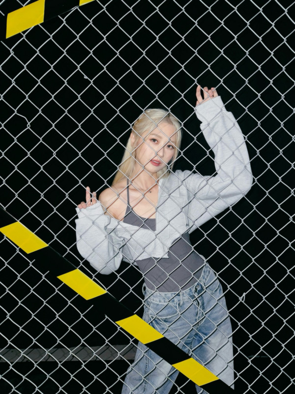 倪嘉雯染全頭金毛新髮型索爆超驚艷！捨棄黑長直搣甩清純初戀形象判若兩人