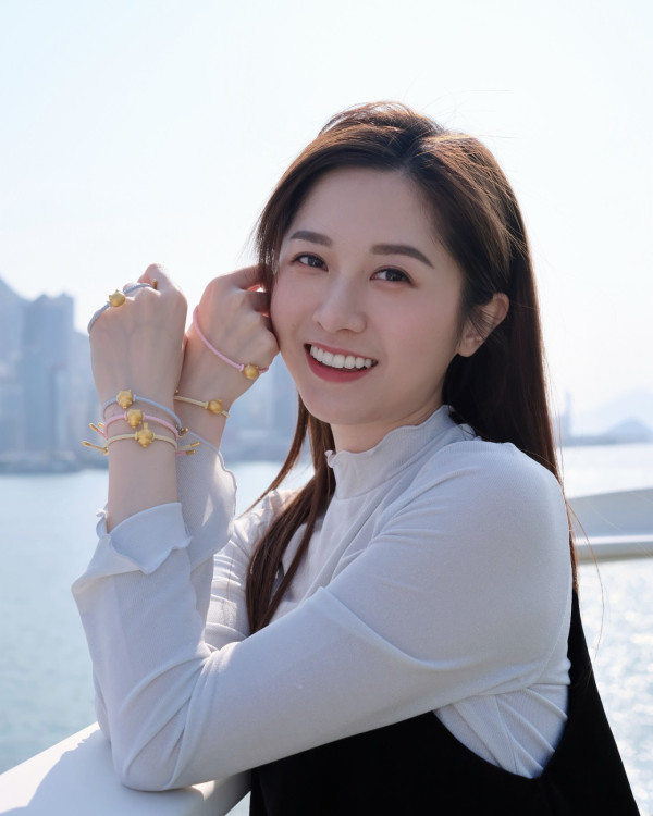 倪嘉雯染全頭金毛新髮型索爆超驚艷！捨棄黑長直搣甩清純初戀形象判若兩人