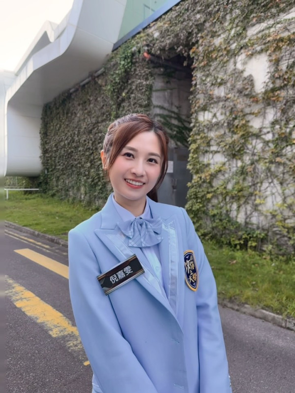 倪嘉雯染全頭金毛新髮型索爆超驚艷！捨棄黑長直搣甩清純初戀形象判若兩人