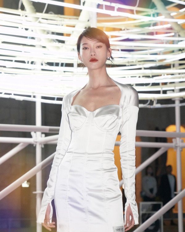 盧鎮業廖子妤愛情長跑7年親揭結婚大計！罕談拍拖經過原來情定金像獎