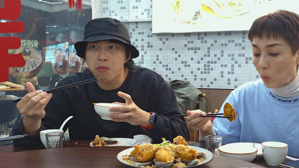 試真D|實測肚痾海鮮!江美儀批更年期菜式 坤哥吞沙蟲巨肚撼嘉洛胸肌