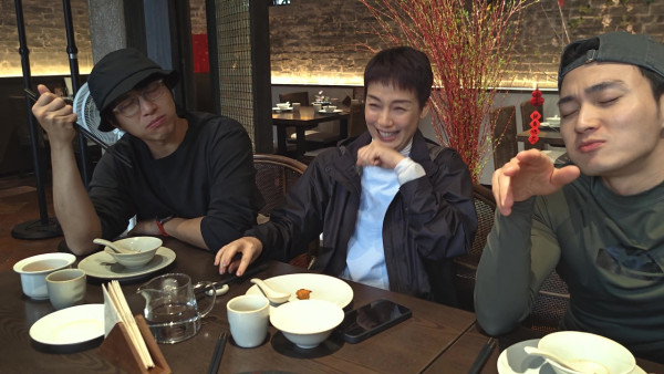 試真D｜實測肚痾海鮮！江美儀批更年期菜式 坤哥吞沙蟲巨肚撼嘉洛胸肌