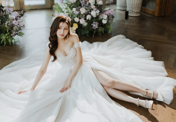 沈殷怡IG突晒婚紗照曝兩字疑爆喜訊 網民激動狂賀猜雙喜臨門:以為你有左