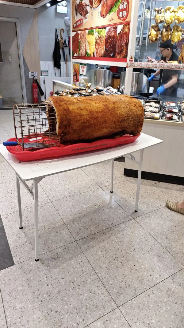 港男報大陸驚見假燒肉被圍嘲無知！廚房佬解畫：唔好繼續做井底蛙啦