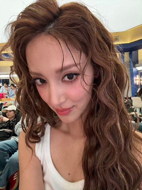 乘風2026|陳凱琳浪姐7唱《雨愛》慘遭批似汪明荃!人氣急升爆喊收花引發一誤會