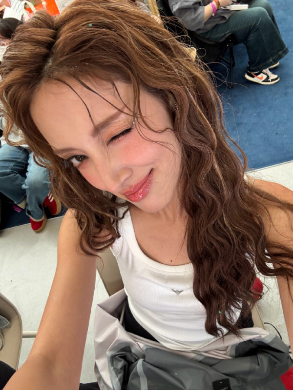 乘風2026|陳凱琳浪姐7唱《雨愛》慘遭批似汪明荃!人氣急升爆喊收花引發一誤會