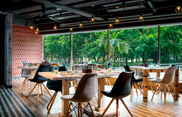 銅鑼灣柏寧酒店自助餐優惠第2位23折！3小時任食生蠔/鮑魚/龍蝦海鮮/煎鴨肝/泰式生蝦