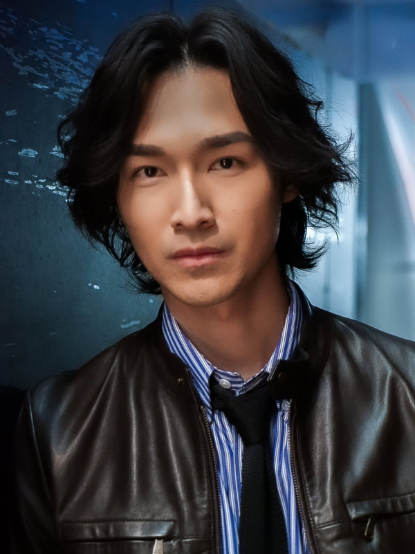 34歲男藝人首度公開認愛TVB姐仔！直播錫錫鏡頭前放閃：我哋一齊已經五年