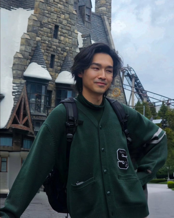 34歲男藝人首度公開認愛TVB姐仔！直播錫錫鏡頭前放閃：我哋一齊已經五年