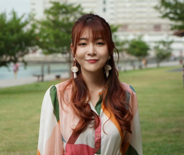 34歲男藝人首度公開認愛TVB姐仔！直播錫錫鏡頭前放閃：我哋一齊已經五年