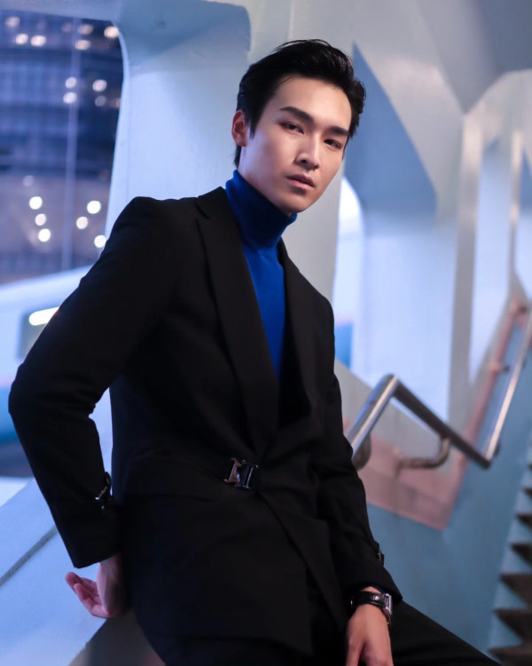 34歲男藝人首度公開認愛TVB姐仔！直播錫錫鏡頭前放閃：我哋一齊已經五年