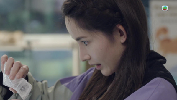 正義女神|「虐猫少女」陳若思魔性傻笑勁駭人!微表情眼神演活超像真癲瘋狀態