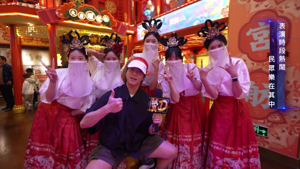 試真D｜吳業坤喪食腸粉嘆似打茄輪！周嘉洛踎街邊塞紙巾頂渠味惡臭