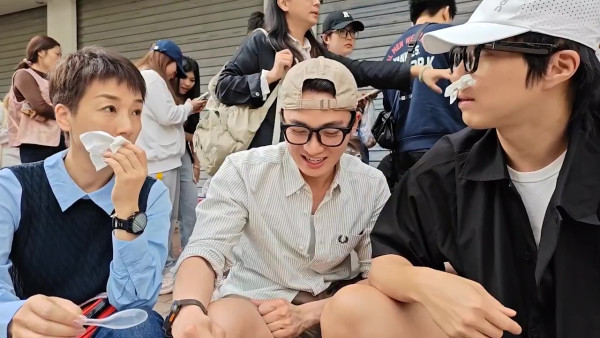 試真D｜吳業坤喪食腸粉嘆似打茄輪！周嘉洛踎街邊塞紙巾頂渠味惡臭