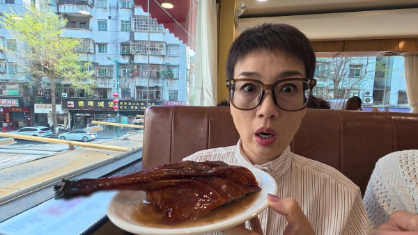 試真D｜吳業坤喪食腸粉嘆似打茄輪！周嘉洛踎街邊塞紙巾頂渠味惡臭