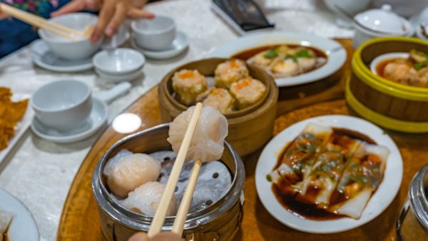 港漂8年揭港人10大社交禁忌！「搶埋單」竟是地雷 港人反擊爆潛規則